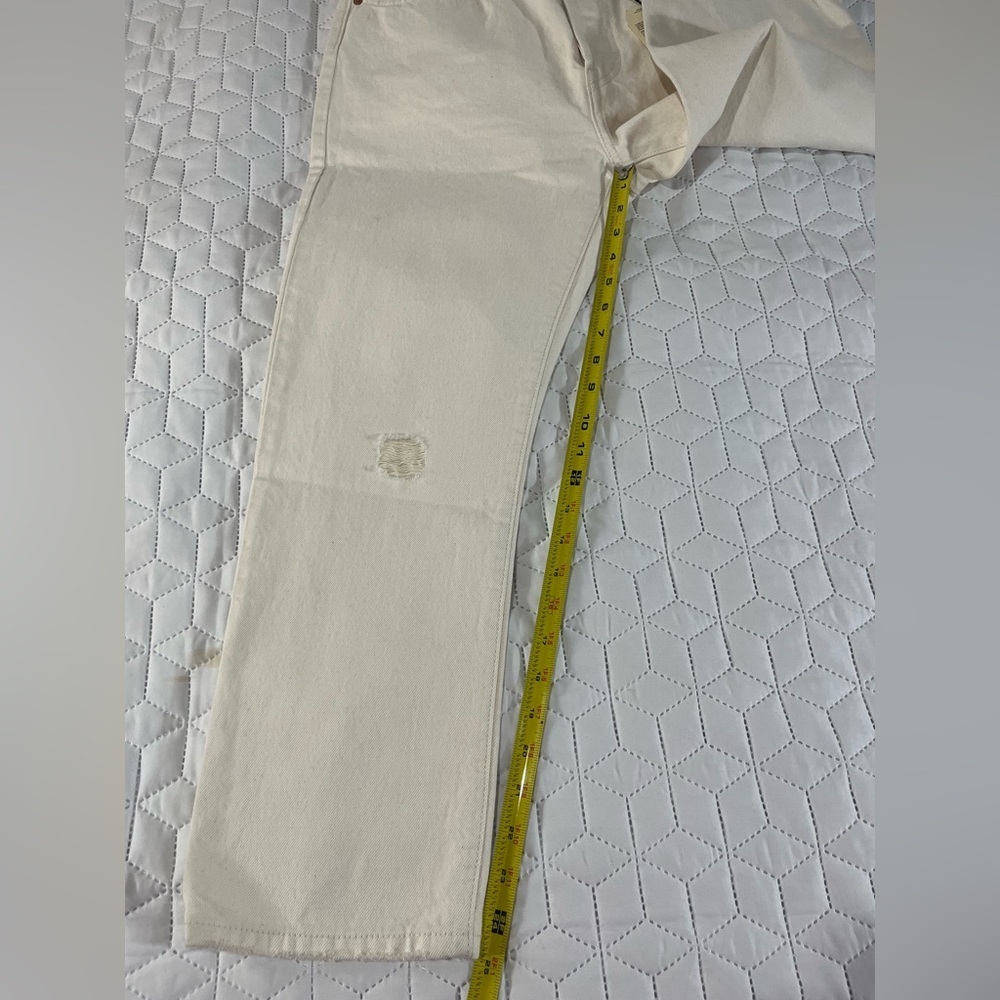 Levi's 501 Button Fly Cropped Straight Distressed Jeans Cream Women's Size 30 - Picture 9 of 12
